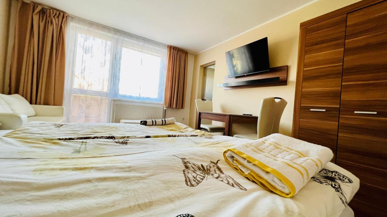 Ubytování Lednice Esterno foto